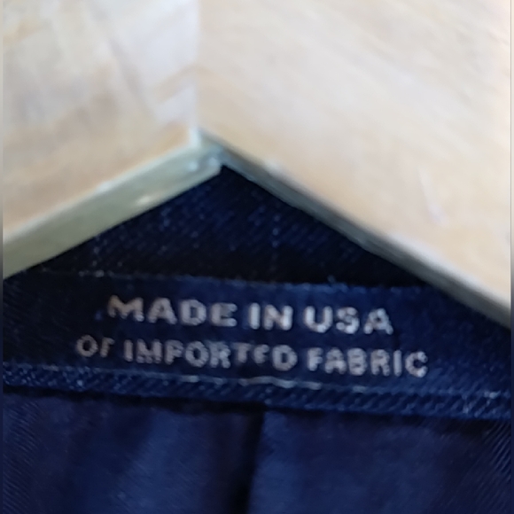 Suits - Picture 10 of 10